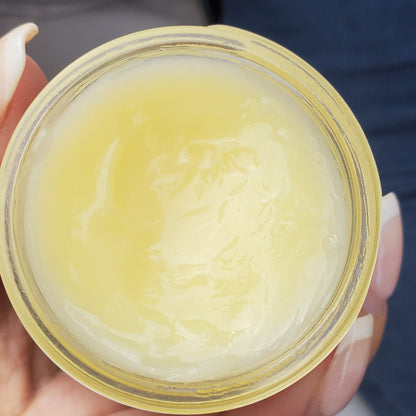 A close up image of the texture of pain salve from aromanthi